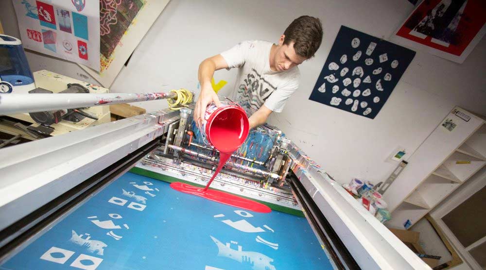 dylan_fant_screen_printing_horizontal_image_1200x